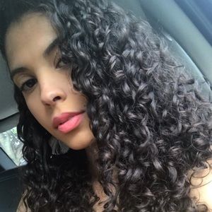 Meet your Posher, Veronica